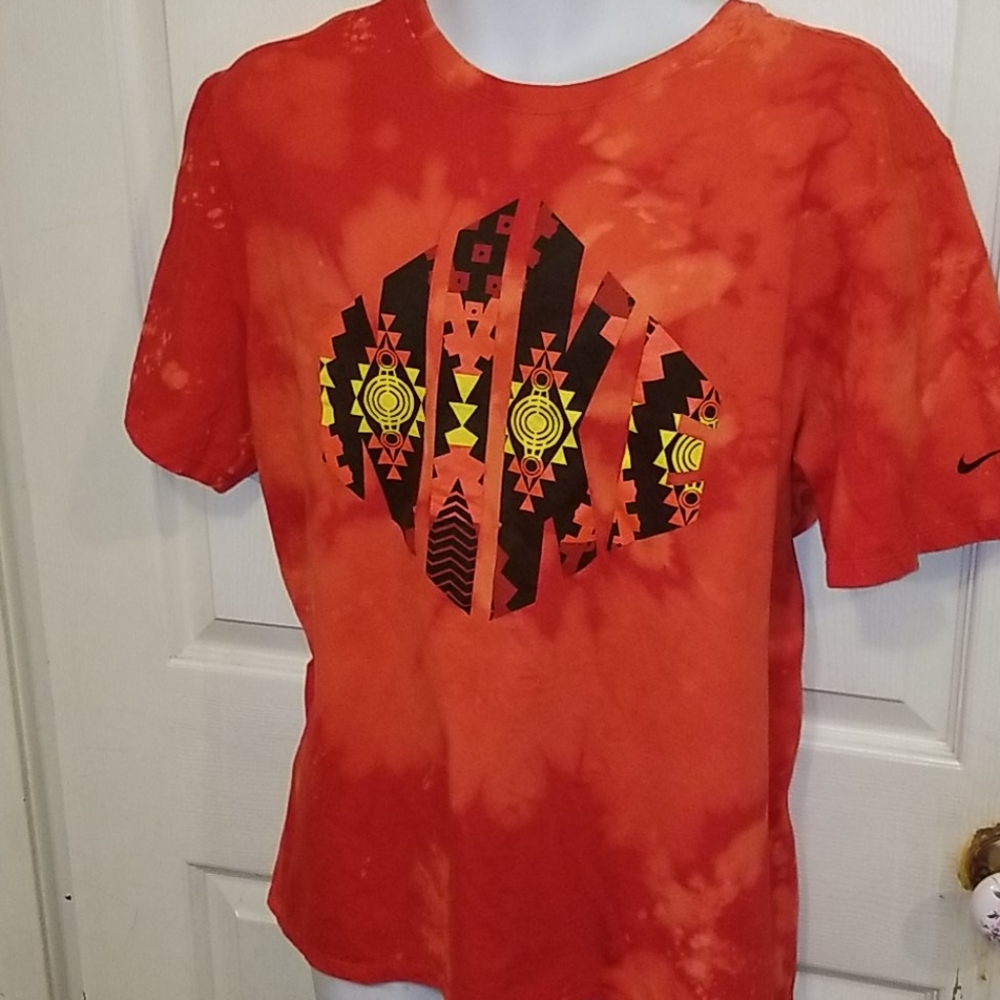 NIKE Tribal Bleach Dyed Custom Tee XL